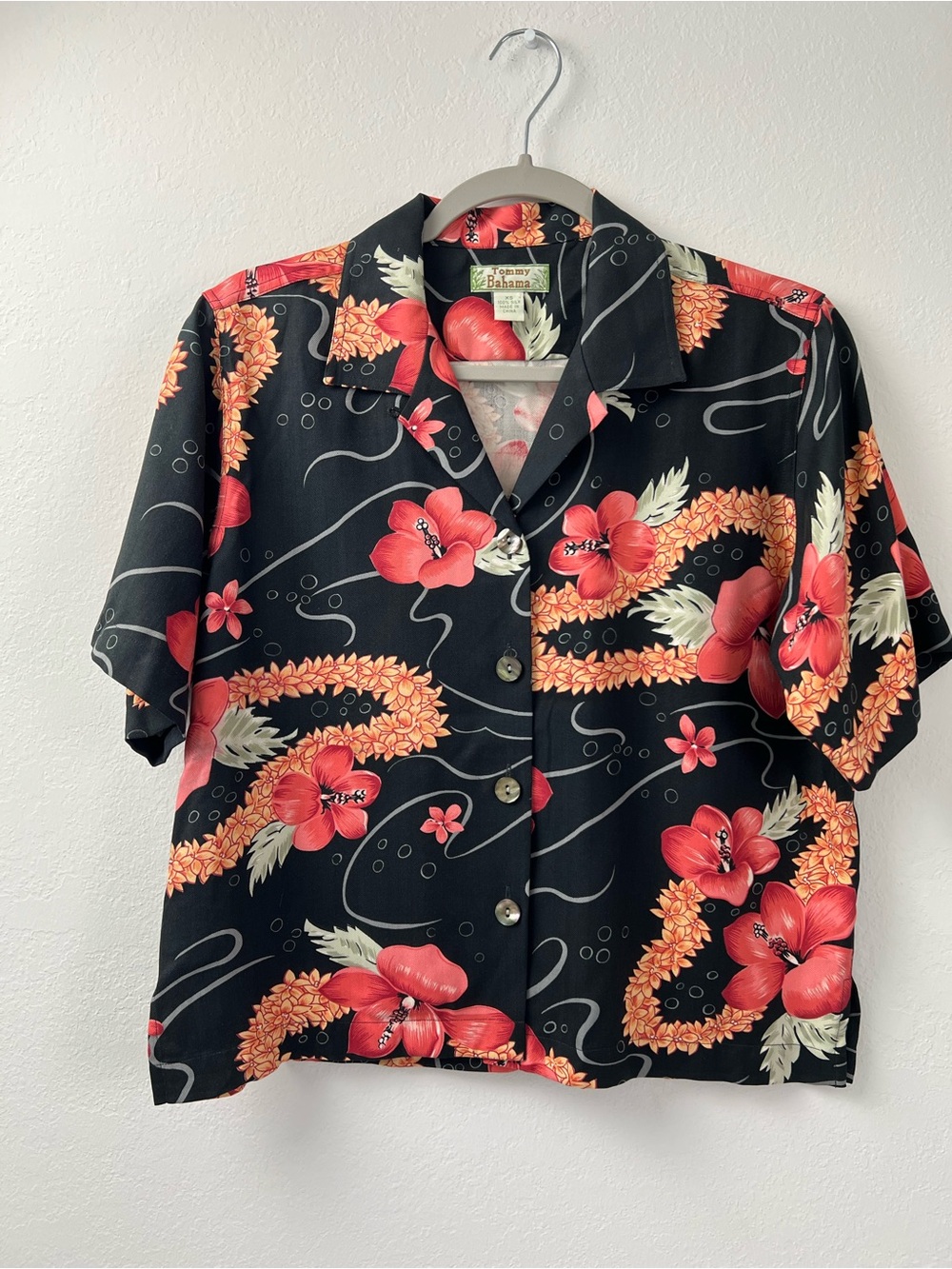 Tommy Bahama Silk Floral Tropical Short Sleeve Button Down Vacation Beach Resort